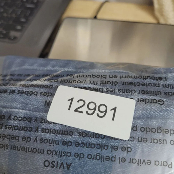 Y2K Old Navy's Boot-Cut Mens Jeans 36x30 Blue Ripped hem JCT - Picture 9 of 9